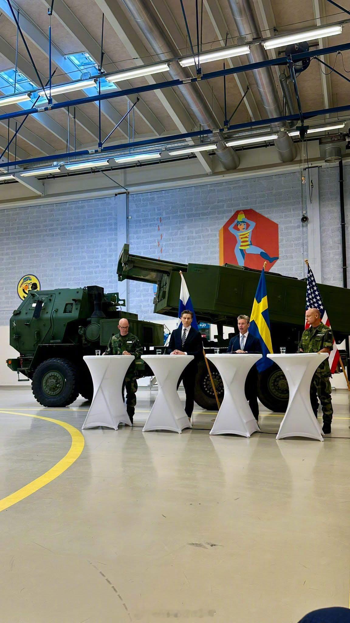 兵器影像瑞典与芬兰共同向美国采购海马斯火箭炮(HIMARS)，瑞典国防大臣荣松