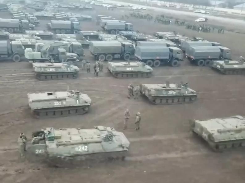 俄军持续向扎波罗热市推进，乌军防线面临严峻考验最新前线情报显示，俄罗斯军队