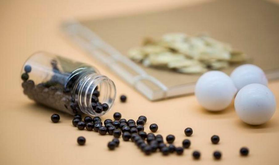 吃一堆补药，不如1瓶保和丸，中医：“以通代补”才是最强的补！逢年过节，餐桌上总
