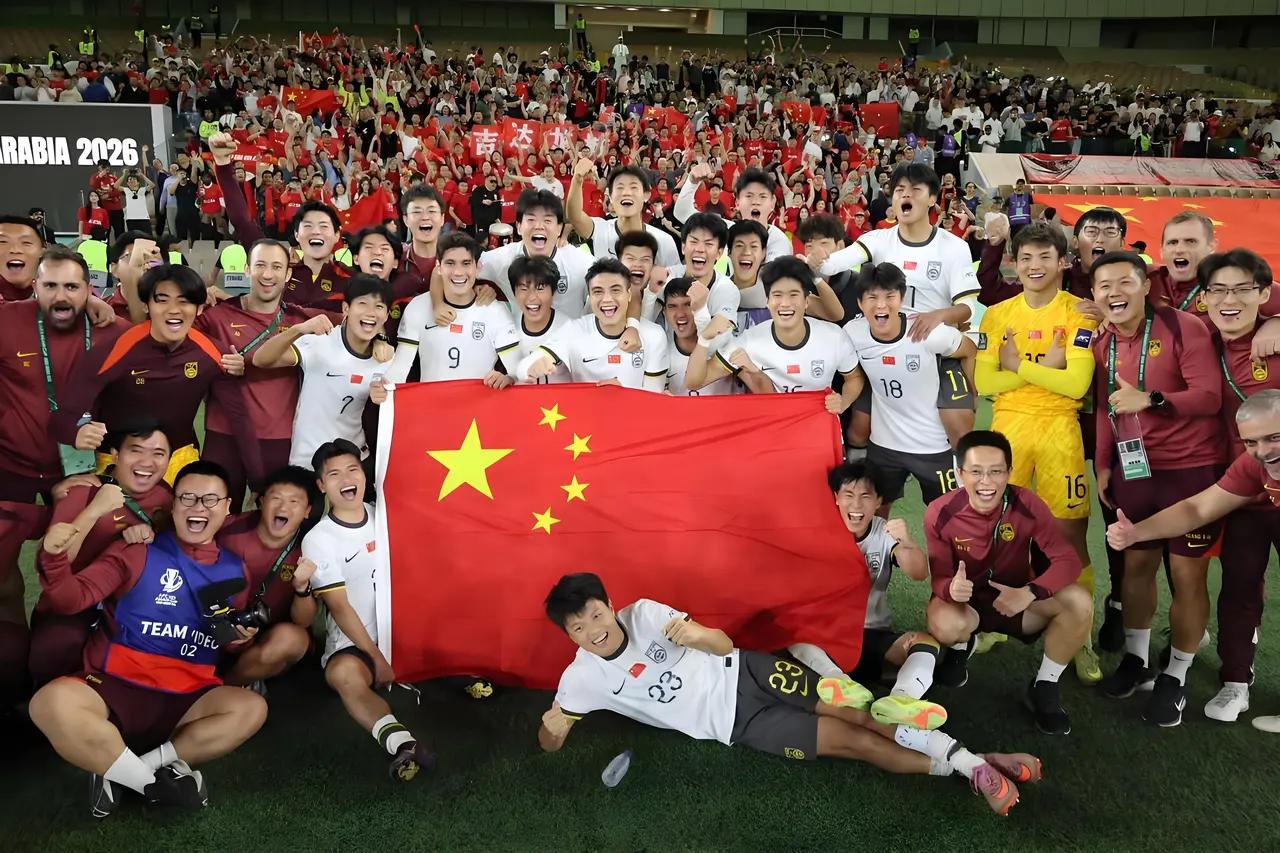 谁说中国U23国足赢球含金量低了？这支中国队天不怕地不怕，专打精锐，小组赛从西