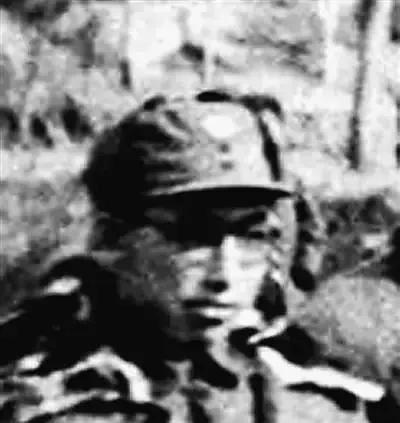 1943年，日军巡逻艇截住一艘木船，上面坐着新四军79名干部，日军小队长刚上船检