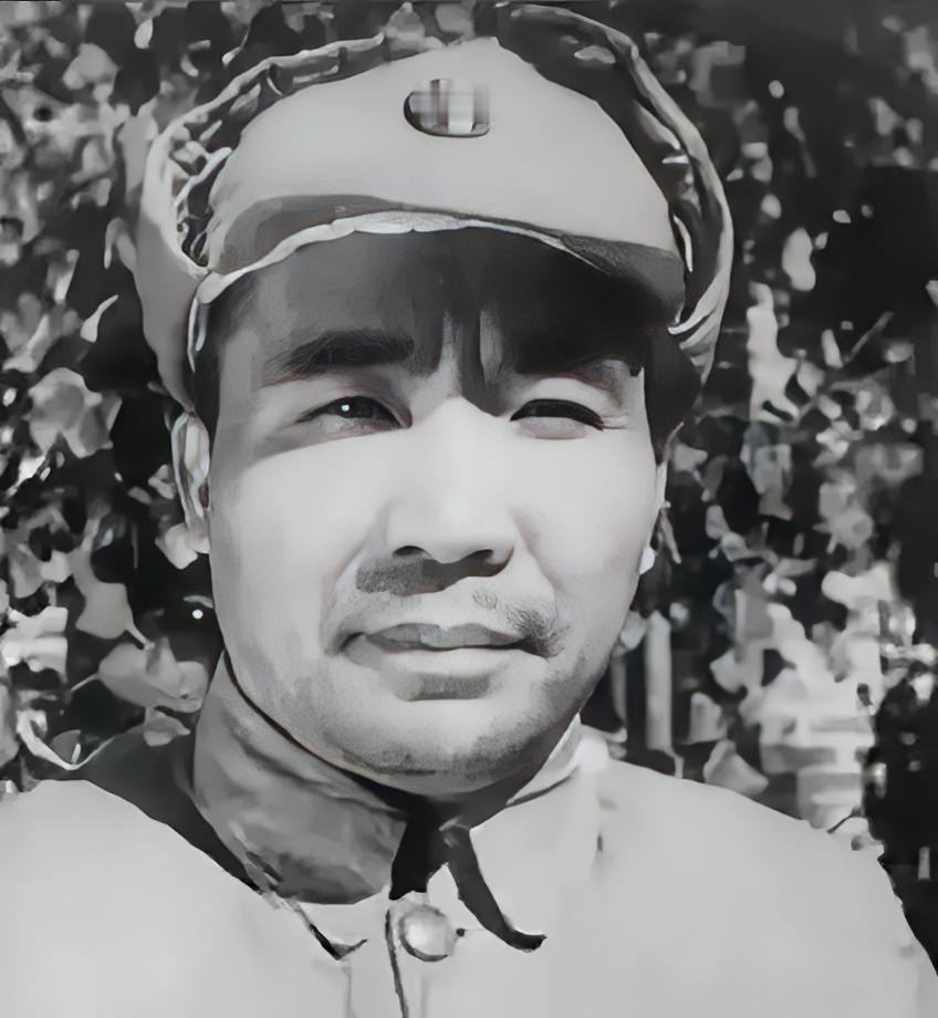 王耀武得知手下俘虏了一个红军师长，兴冲冲的跑过去准备审讯，可当他看到这位红军师长