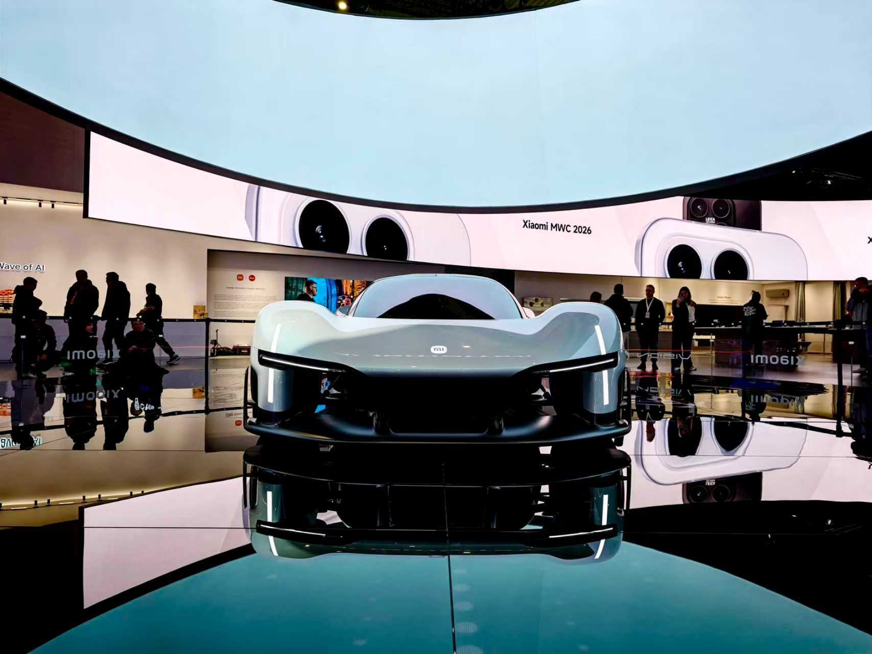 当所有人还未走出小米SU7Ultra在纽北与保时捷、法拉利同台竞技的振奋情绪，