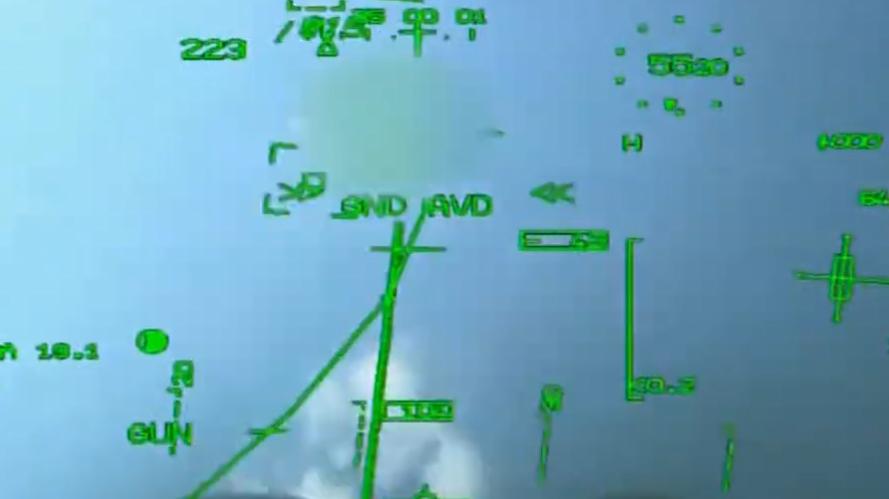 以色列很慌！埃及空军基地离以色列不远。歼-16、空警-500、运油-20组成编队