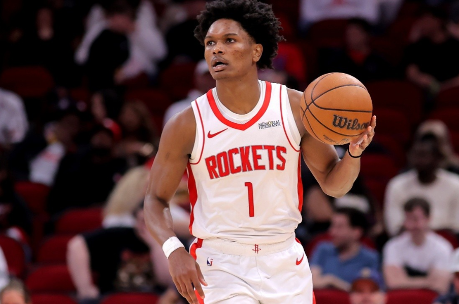 阿门被对手放空这个问题，对火箭来说很难解决阿门本赛季的进攻杀招，就两个，一个