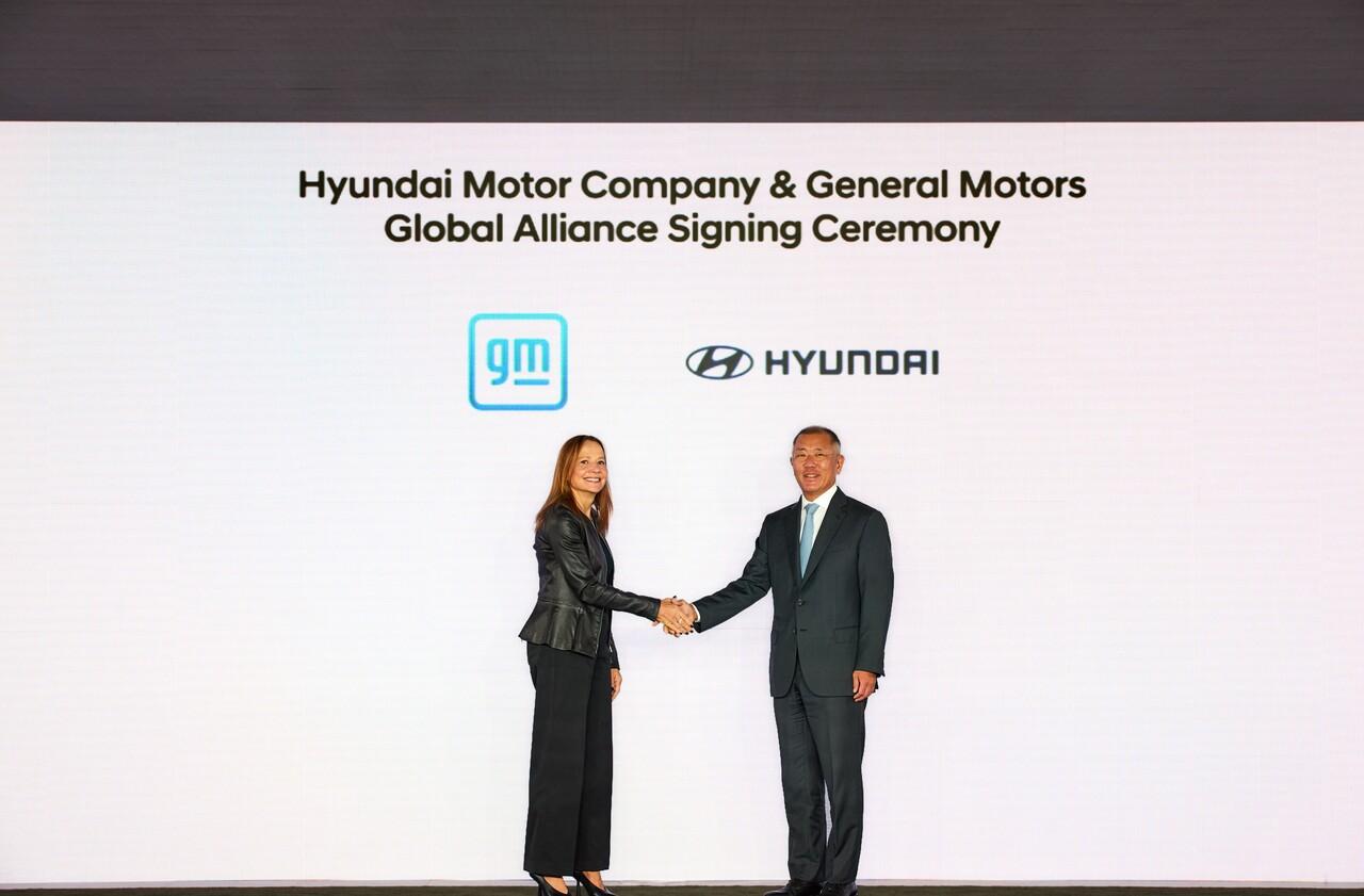【现代和通用联合开发5款新车，产能规模80万辆！】现代汽车公布了与美国通用汽车