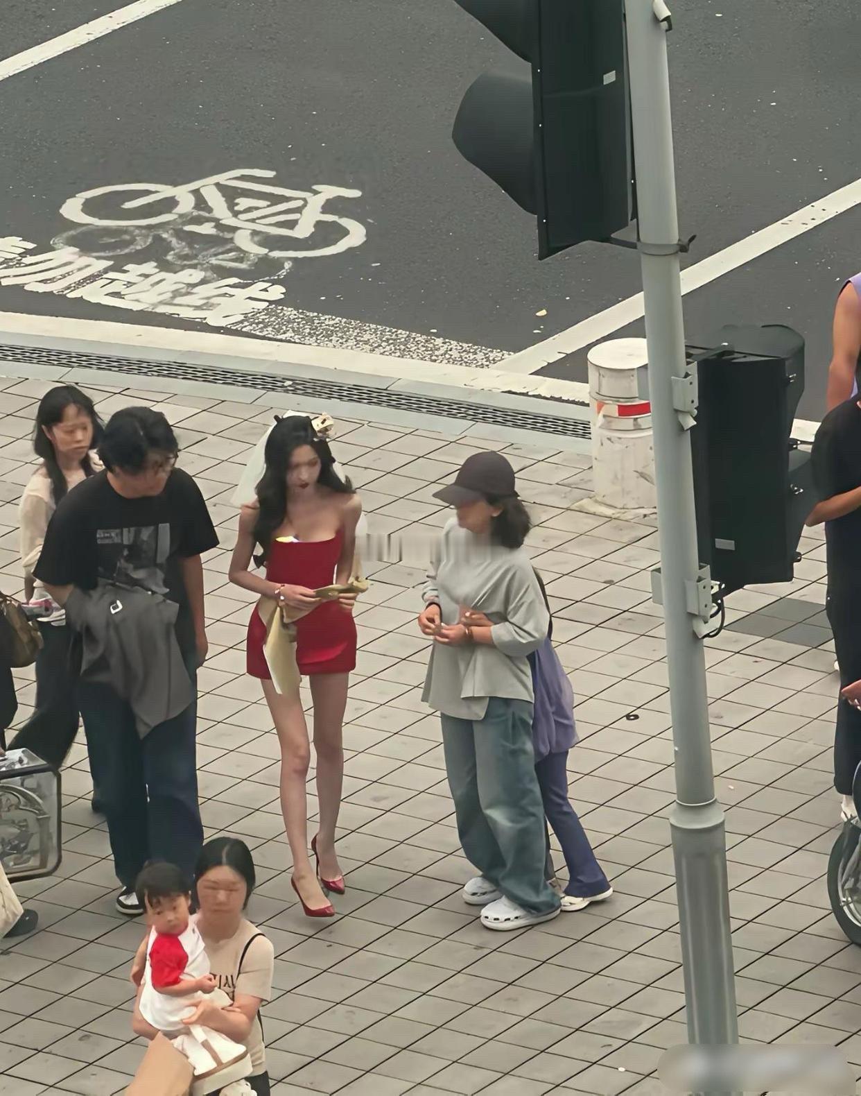 只有瘦到这种程度，上镜才刚刚好​​​