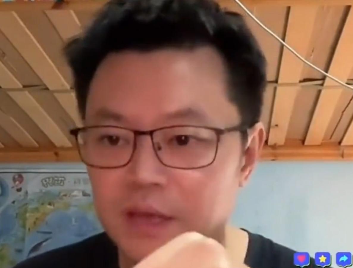 打佐藤瞳时，王曼昱和陈幸同都打到轮换发球，为何效果完全不同呢？侯英超说了实话！
