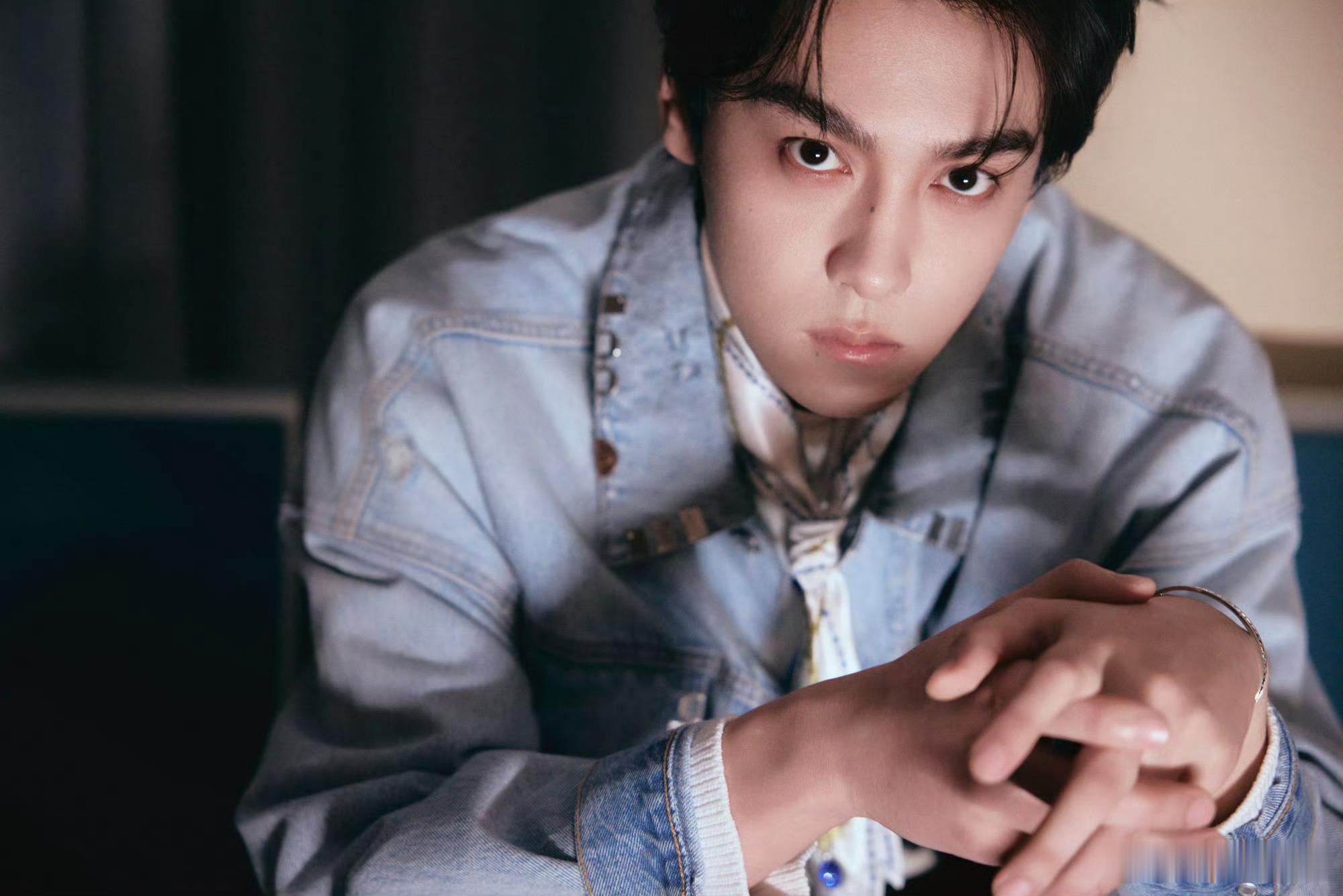 田栩宁工作室图呢这么帅，工作室把图放在哪里去了