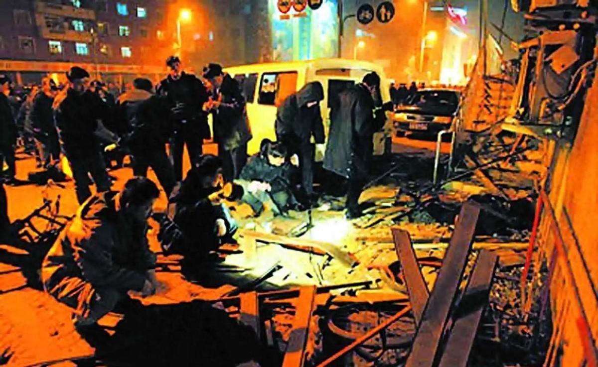 沈阳爆炸劫钞案刑侦八虎头号干将精准描绘嫌疑人，案件侦破细节环环相扣令人关注！2