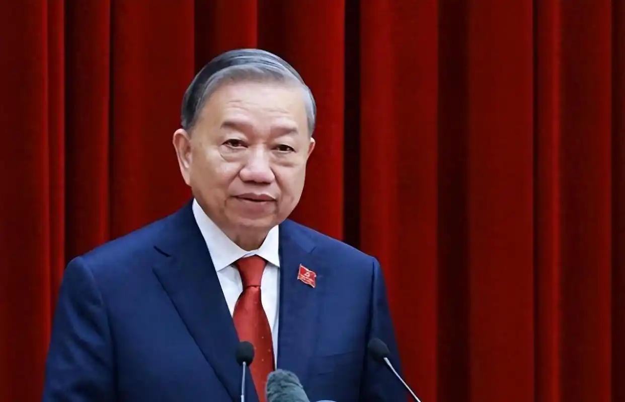 一个越南学者，跑到美国人的地盘上，说出了一句让华盛顿很难堪的大实话。阮克江，越南