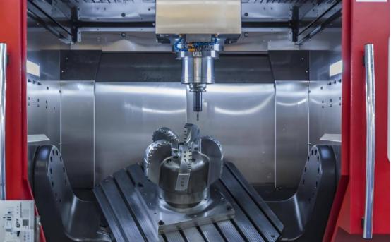 绝不向中方出售？国产重器实现0.01毫米突破，终结日本天价进口 麻烦看官老爷