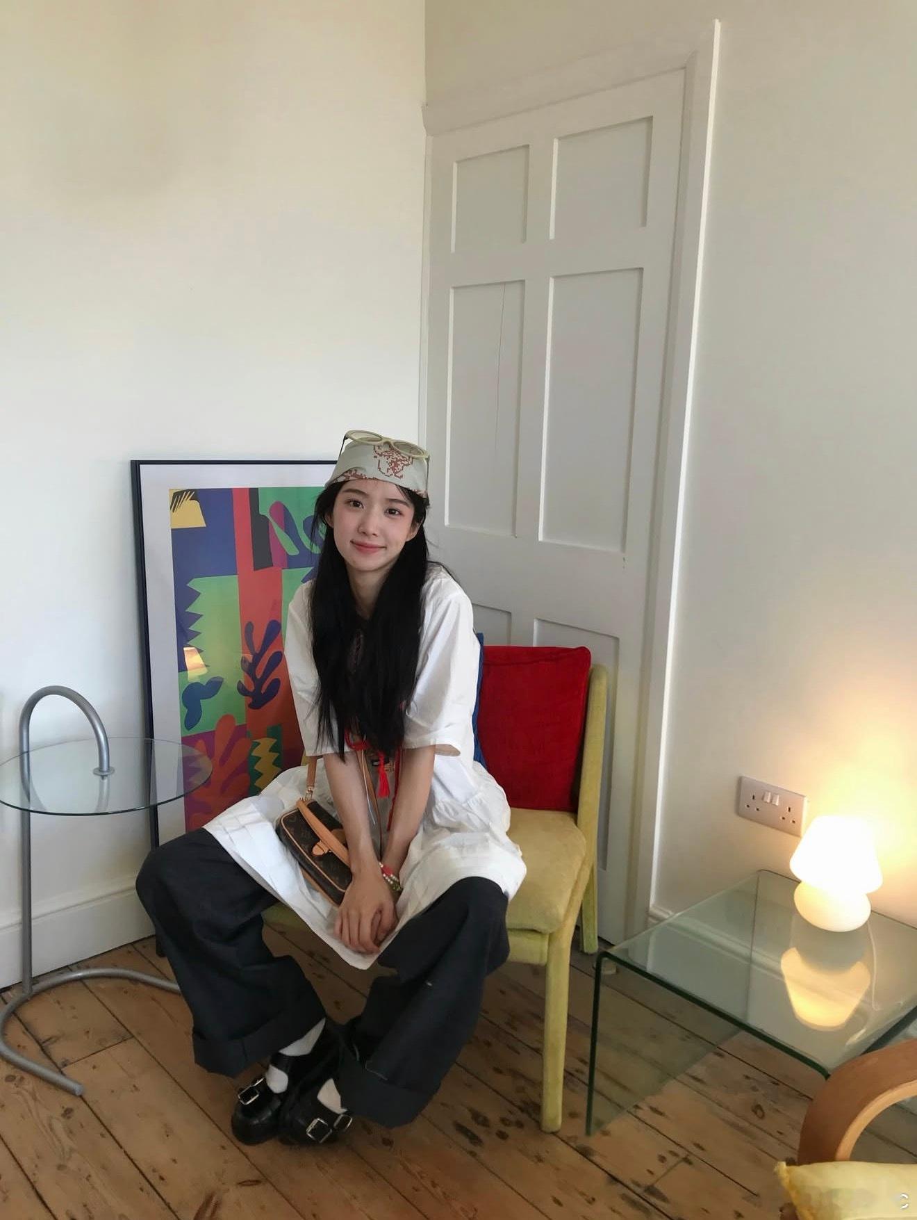 卢昱晓卢昱晓南衣卢昱晓何不同舟渡晚睡的宝宝有福啦