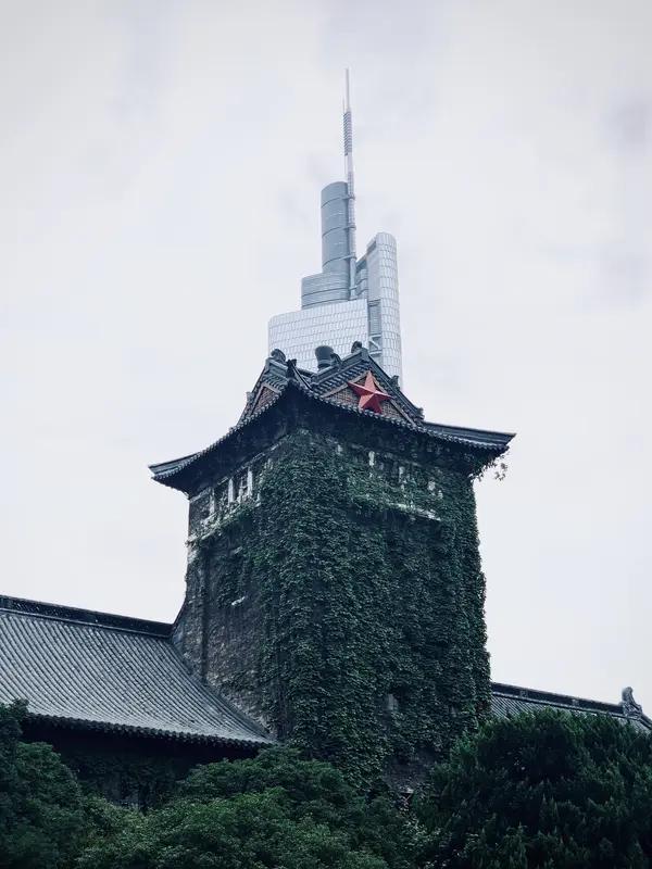 全国各地人民爱往南京跑，这可不是没道理。南京那可是历史文化名城，有明孝陵、中山陵