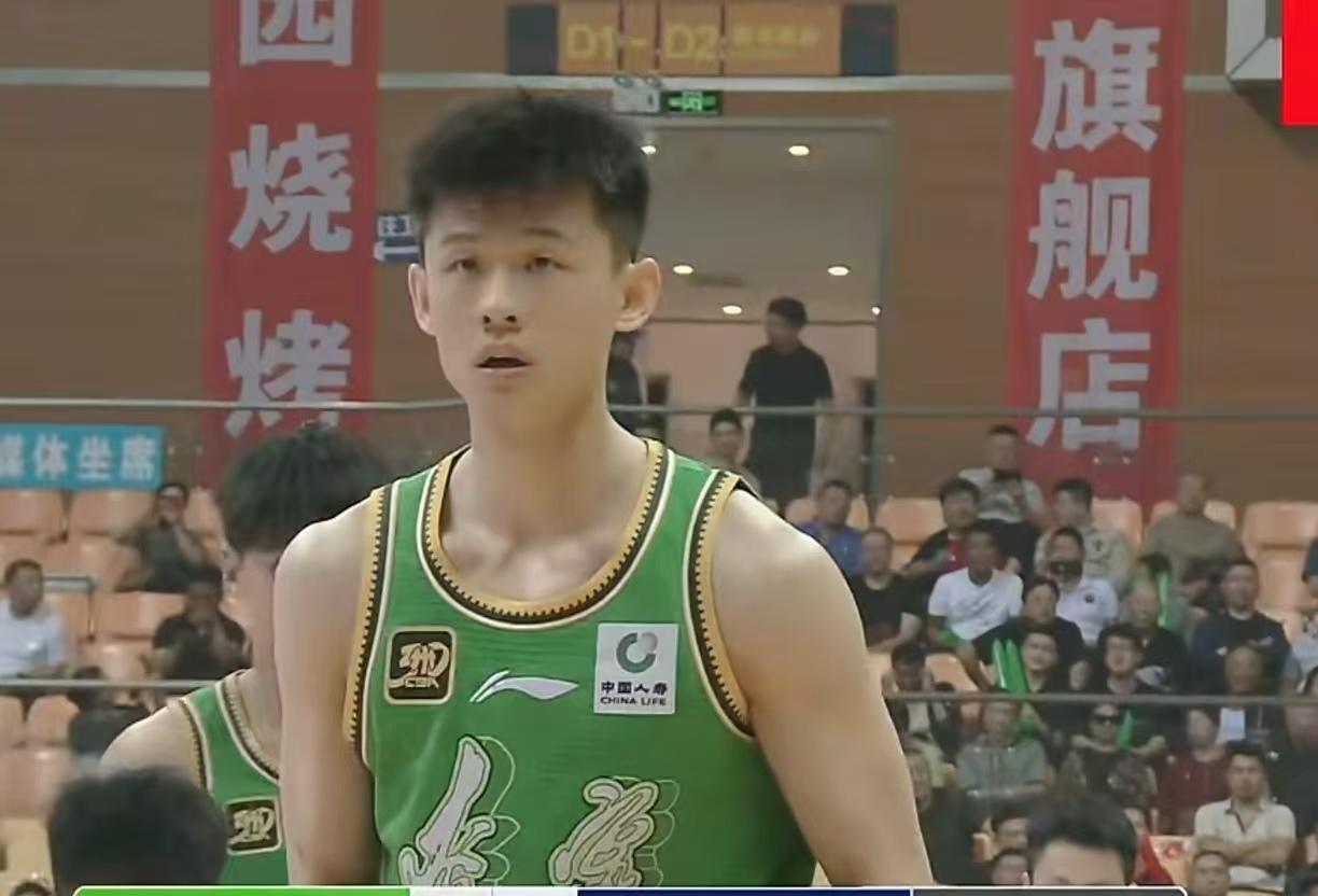 辽篮用郭艾伦换来王岚嵚绝对赚到了！可以说，这是一笔双赢的“神操作”：也是辽篮总经
