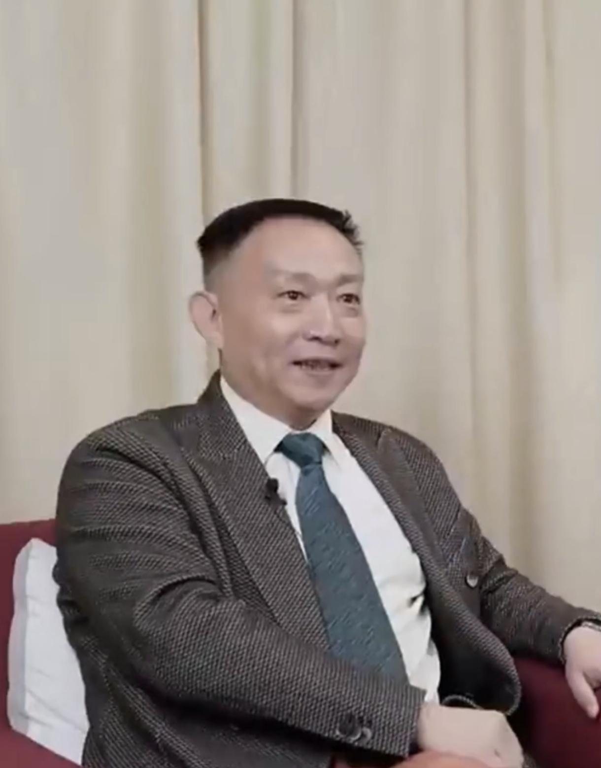 读懂革命史，方能懂得如何驾驭资本卢麒元的观点十分明确：我们并非要消灭资本，而是