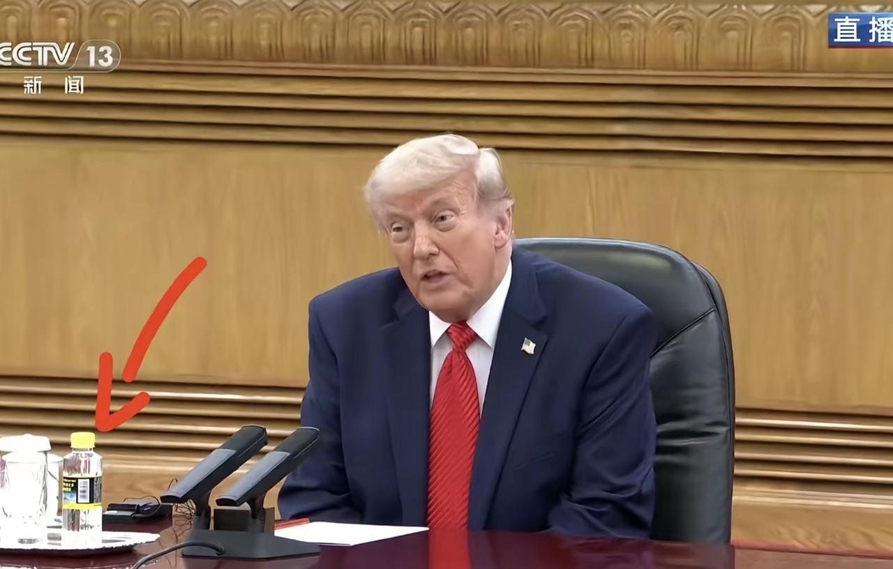 今天立刻觉得什么娃哈哈农夫山泉不香了这才是矿泉水的佼佼者明天先买一箱来尝尝