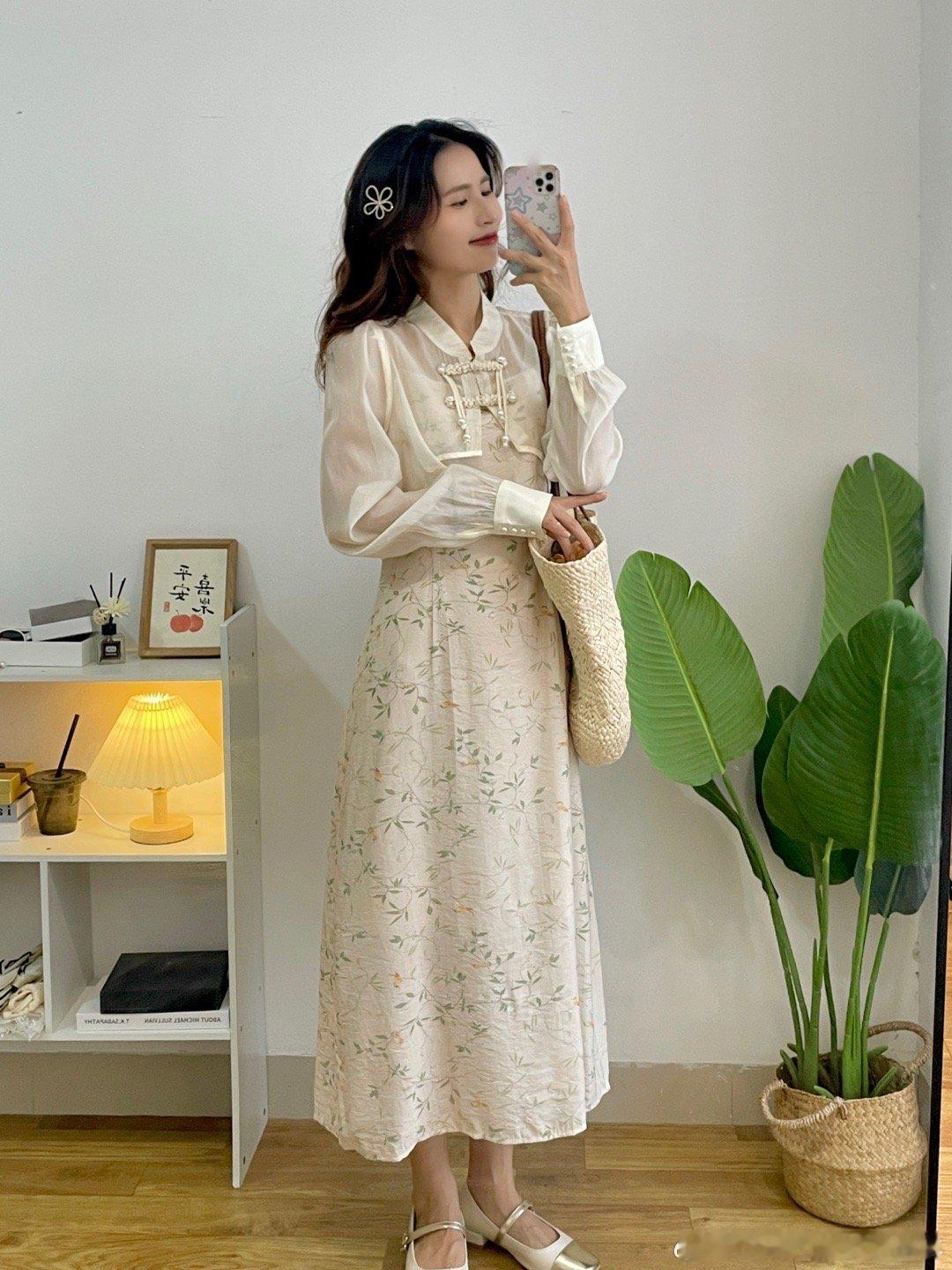 9/2620：00开拍🍃国风少女的秋日浪漫~这套新中式穿搭真的美到心坎