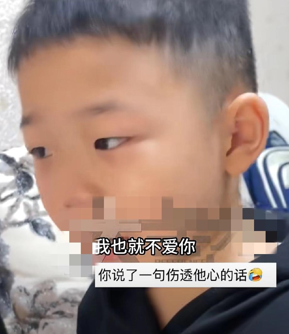 爸爸生气一句“不养你了”让宝宝瞬间崩溃，一边抽泣一边说：“你可以生气，但不可以不