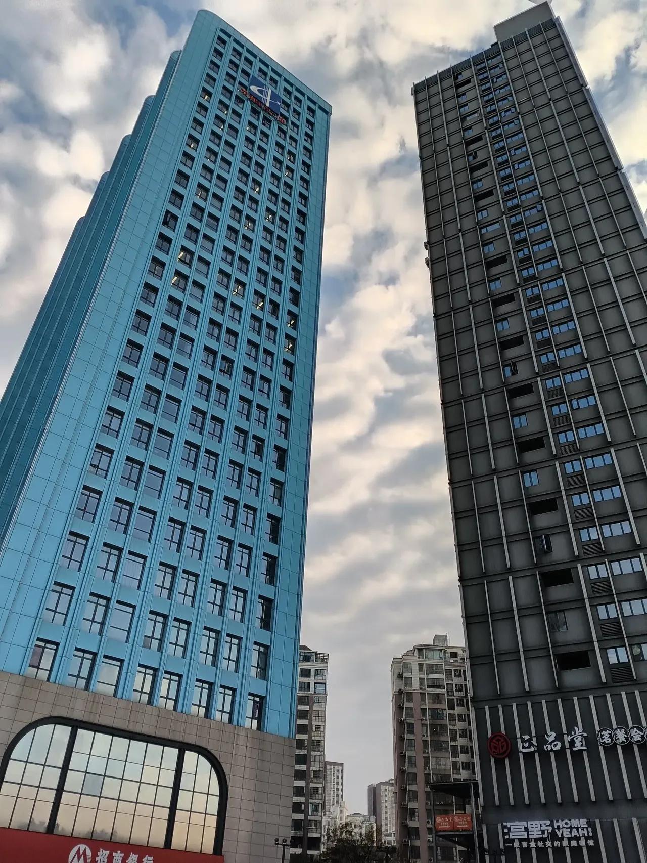 中科大带头撤销英语专业，北语砍掉7个翻译硕士，这波操作哪里是砍专业，分明是给