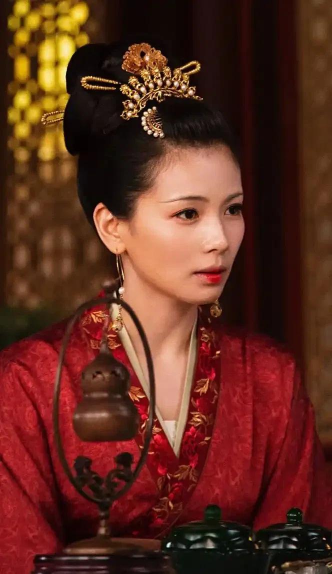 寇准病死于雷州，他的妻上书请将灵柩运回老家。把持朝政的皇太后刘娥批准了，但却耍了