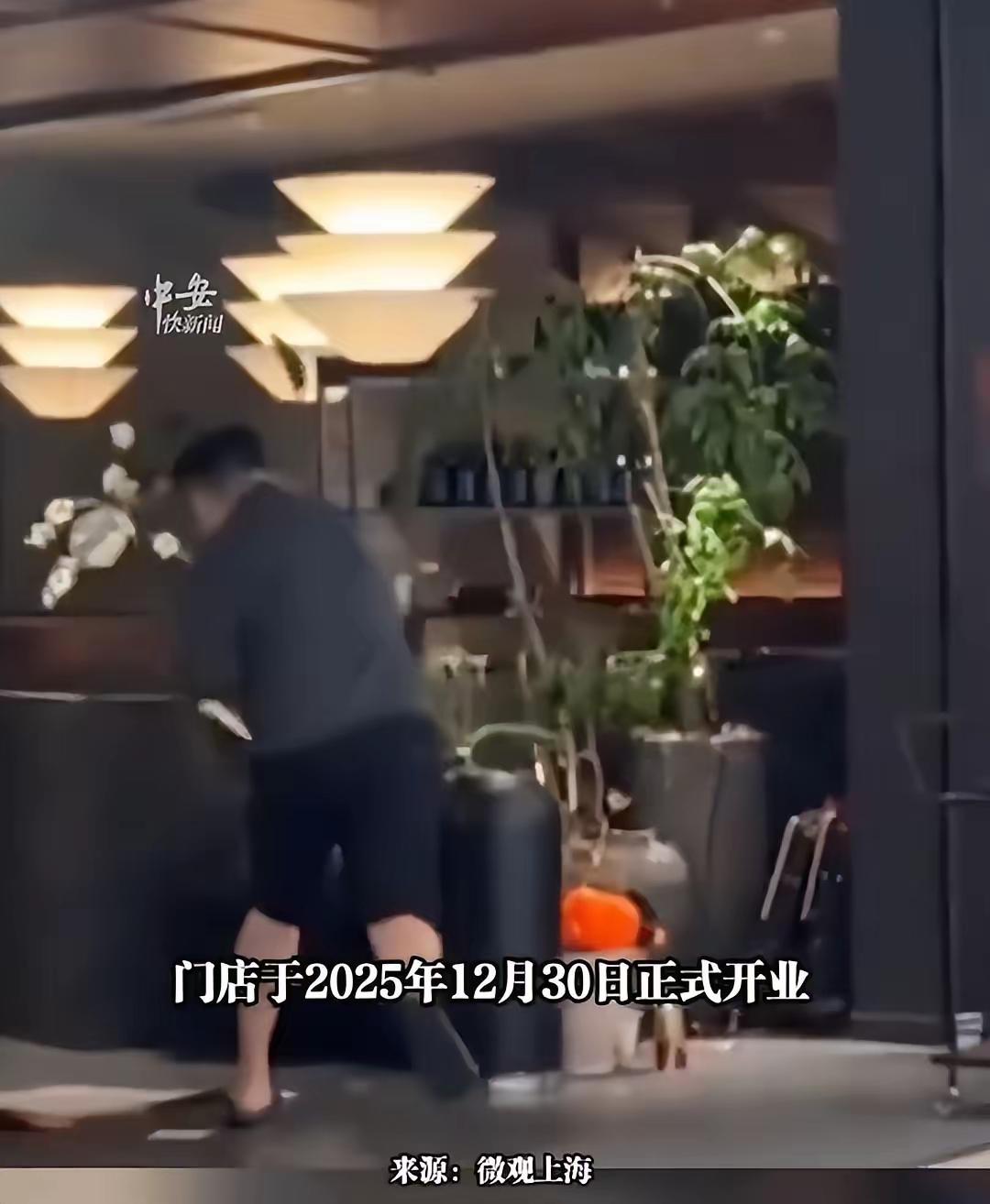 400万血本无归还要被“白嫖”？浙江老板怒砸餐厅：宁毁不送，绝不惯着黑心商场！