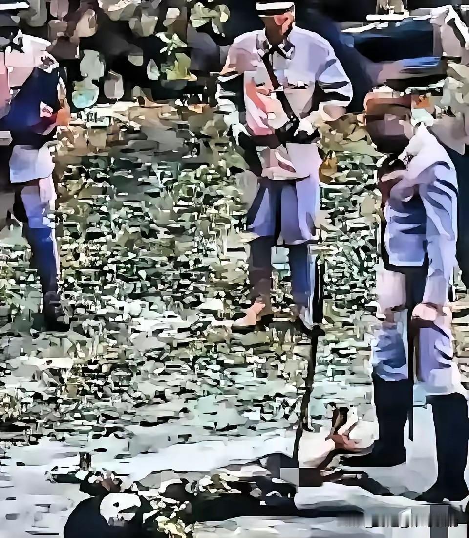 这张照片，记录了日本侵略者的残忍暴虐与嗜杀成性。1937年，21岁的姜香兰在南京