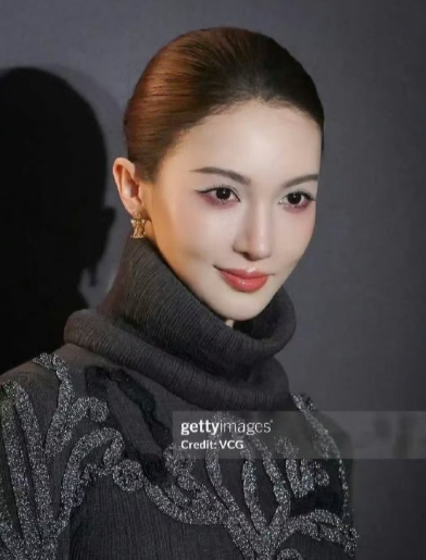 所以，还是有必要把专业的事，交给专业的人干