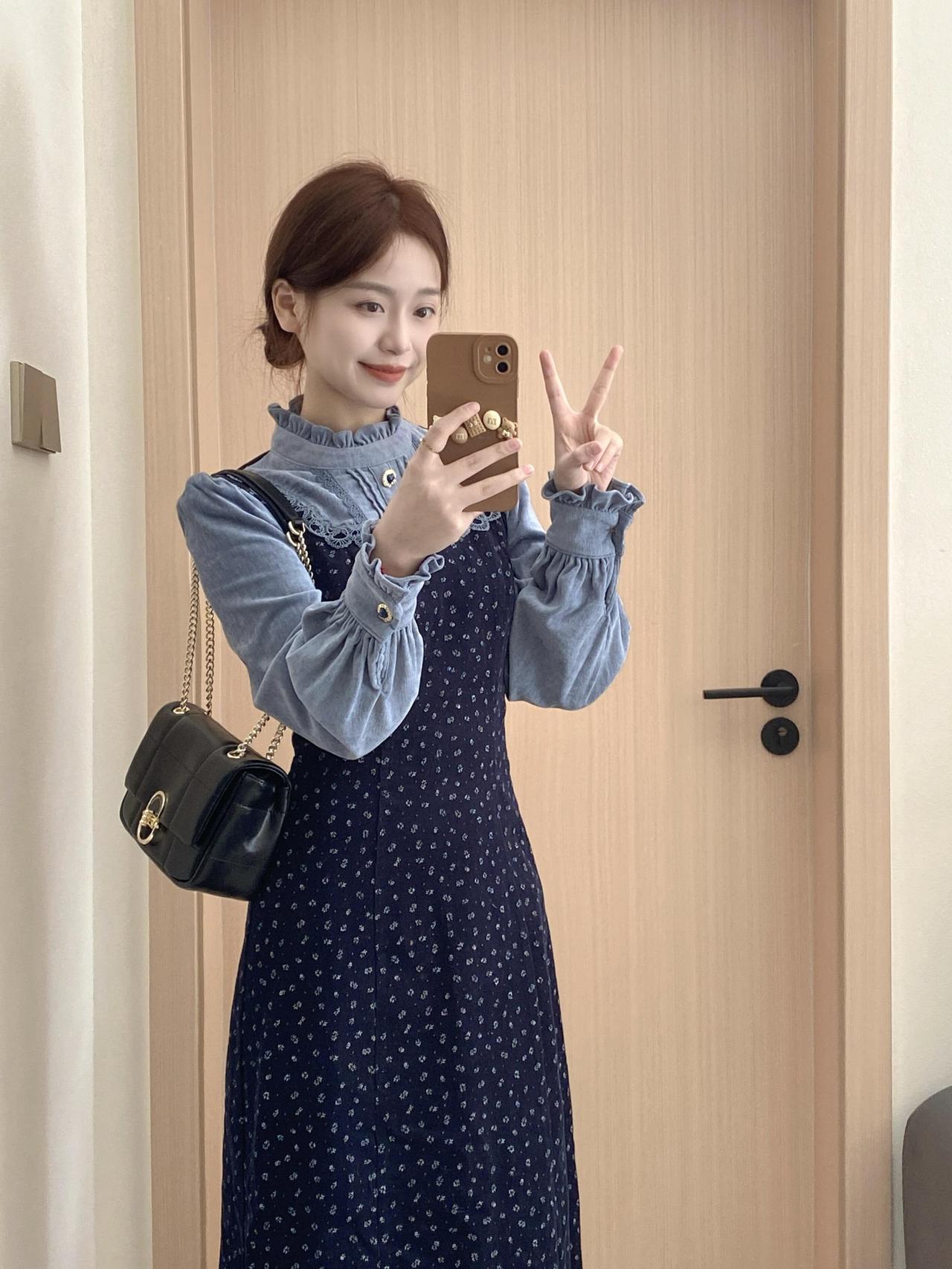 被娃娃领可爱到||