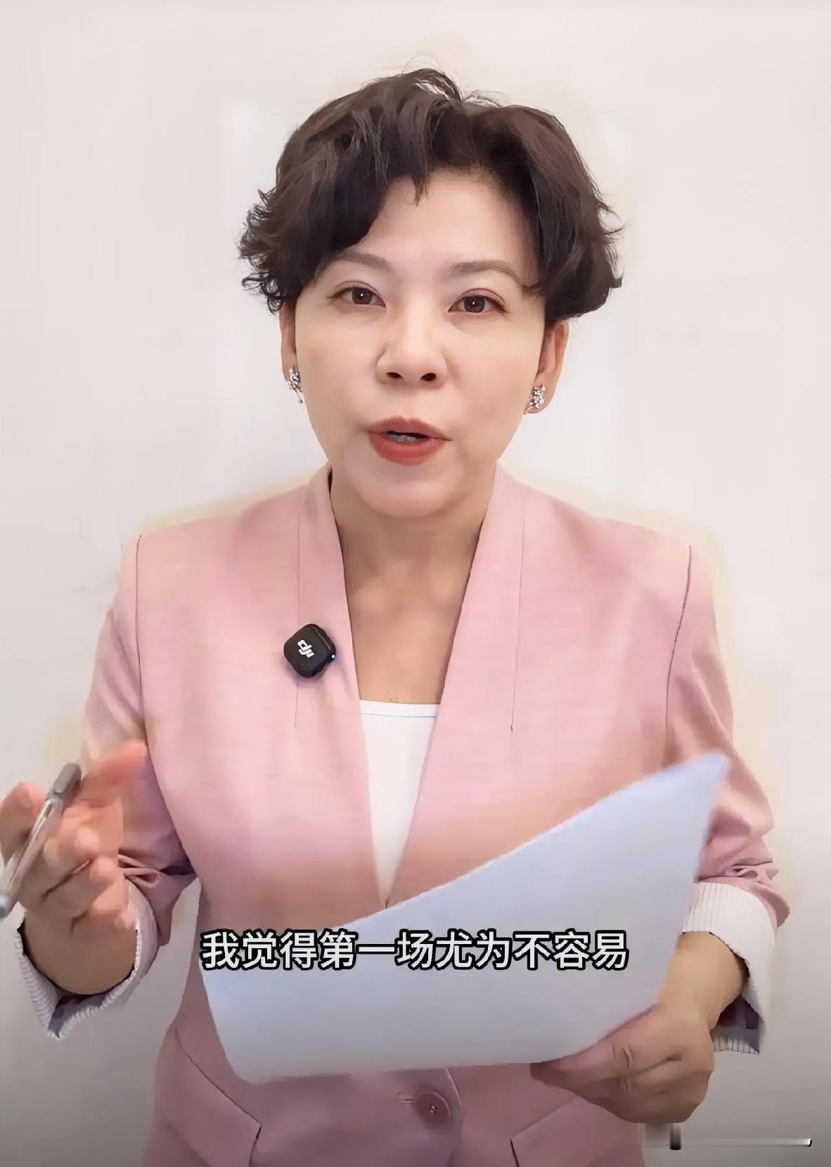 9月24日，男团决赛输给日本后，邓亚萍发了条复盘。她没骂人，也没找借口，但把该说