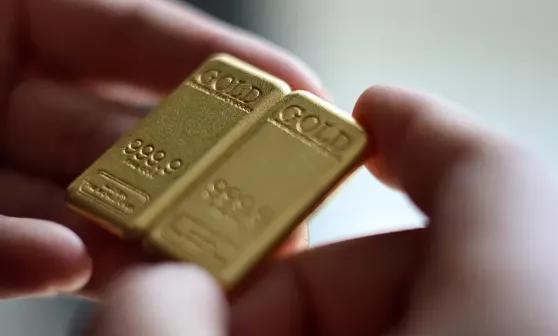 一觉醒来，金价暴涨！​​11月1日黄金税收新政突然实施，市场瞬间炸锅！水贝批