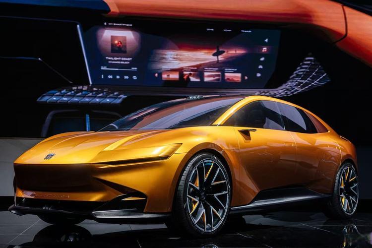 就是不一样啊，你绝对想不到！2025广州国际车展最贵的合资车是哪一款？这款车又亮