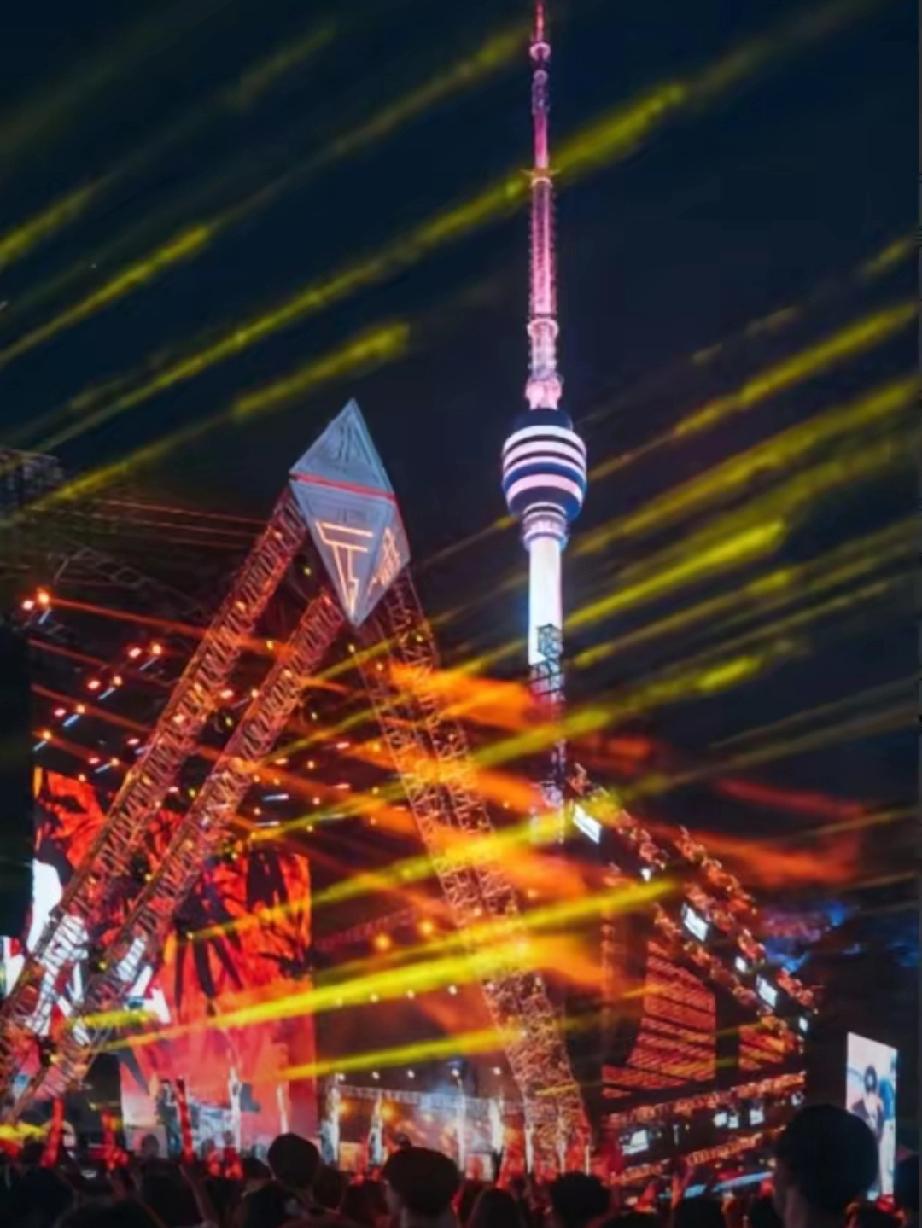 风向彻底变了！美国、德国、法国、韩国、英国、加拿大这些国家的媒体，全都齐刷刷把镜