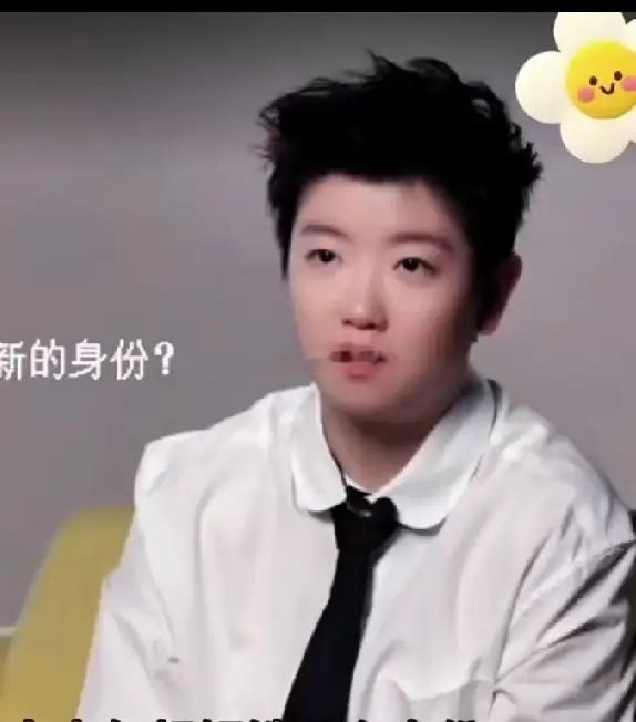 莎莎的回答又火了，主持人问：莎莎！未来十年你想解锁什么样的身份？莎莎：除了体育，
