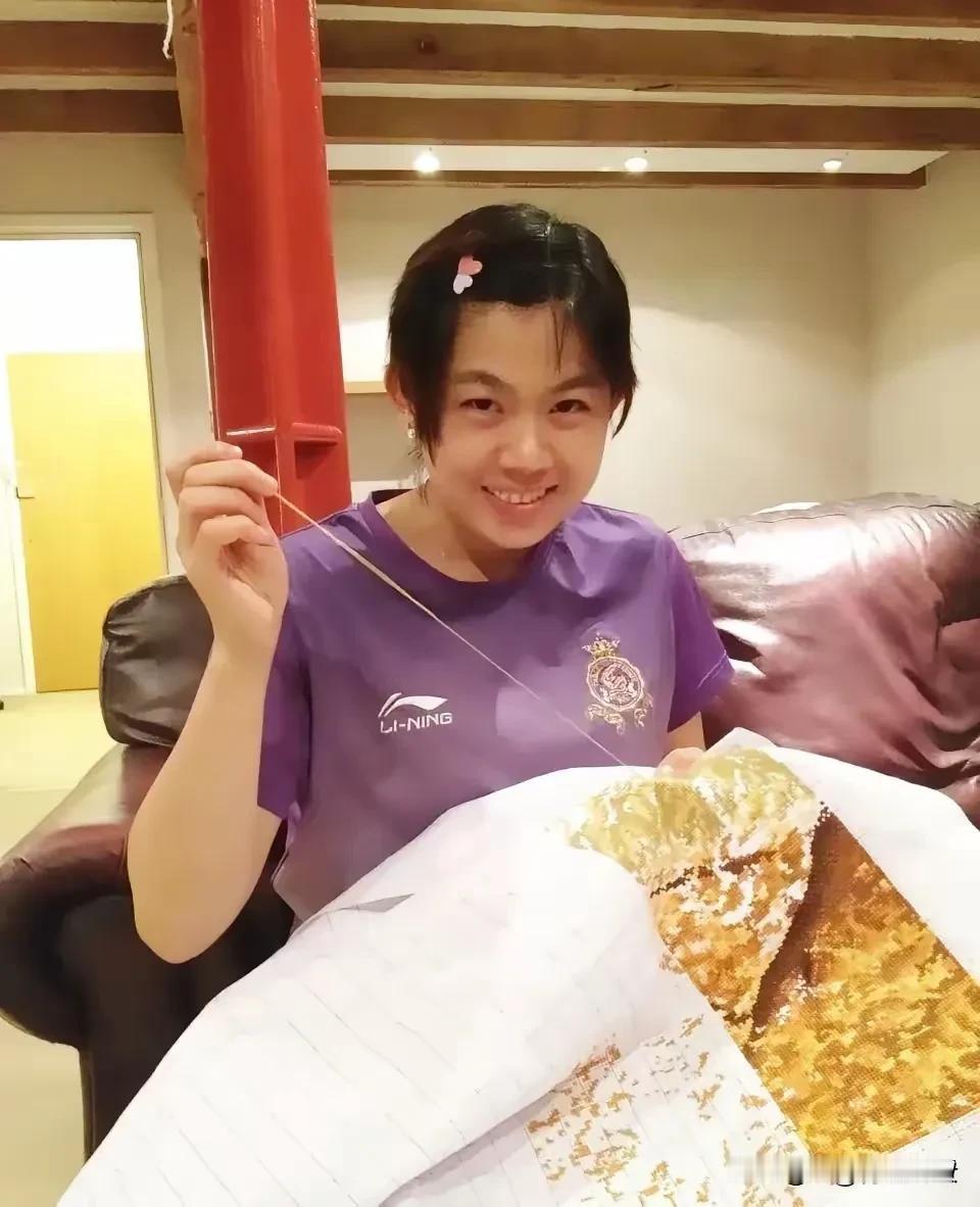国乒最强陪练，给机会上场后，顺手拿了两届世乒赛冠军！2012年伦敦奥运时间，