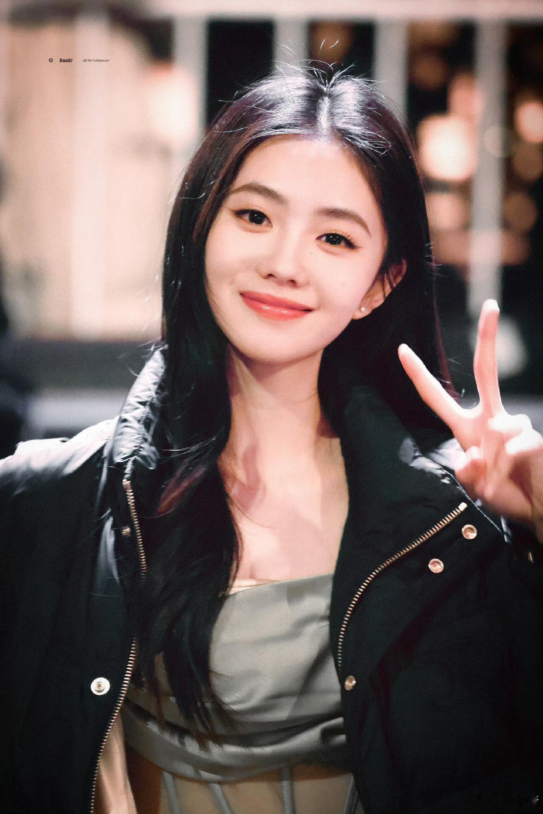 姐姐好美😍来个生活比个耶#刘浩存#​