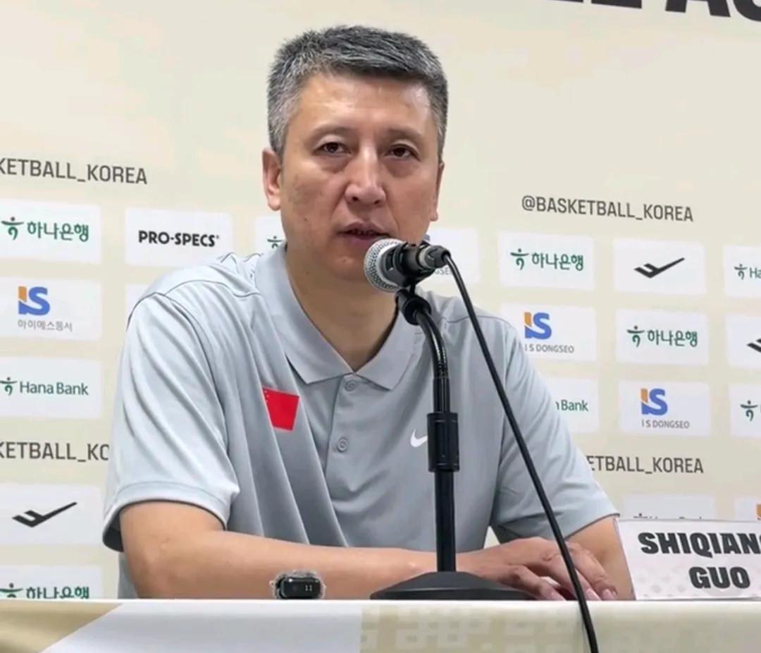 中国男篮主帅郭士强透露了输给韩国队的原因。在世预赛第一阶段的比赛中，中国男篮两