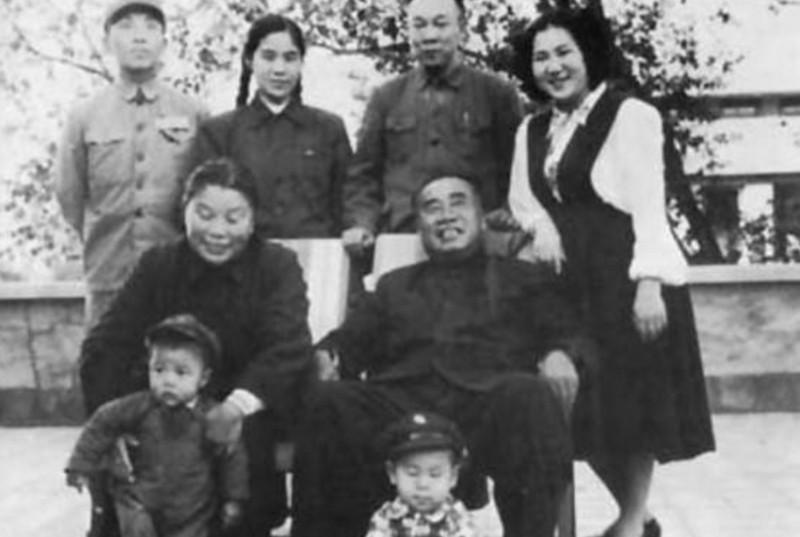1974年，朱琦去世10天后，朱德又问起儿子的病情，康克清：抢救无效，走了，追悼