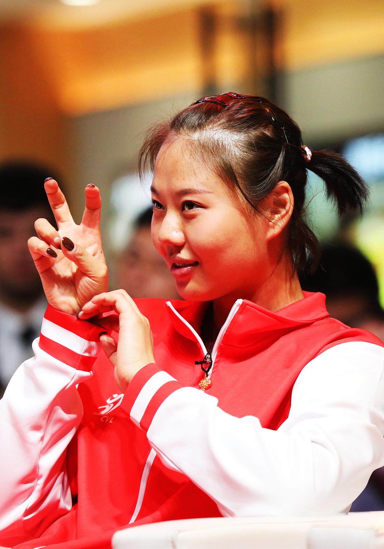 中国女排2-3惜败土耳其，替补上场的队长龚翔宇表现极为抢眼，带队逆风拿下了第三局