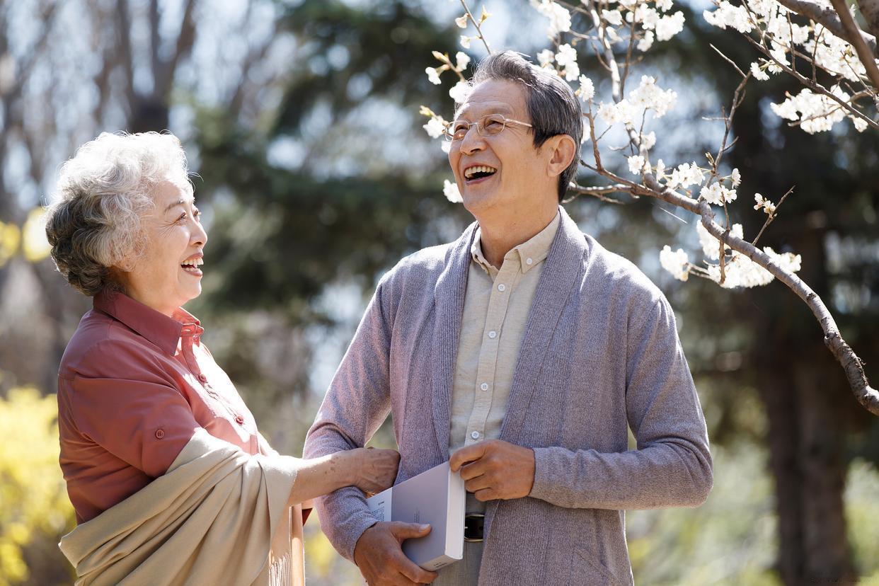 年过七十，守住四句老话，余生皆是舒坦。说句大实话，人一旦过了70岁，这辈子基本
