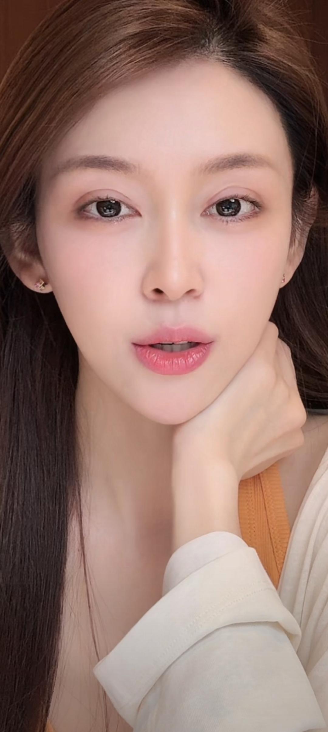 这位小姐姐好温柔，看着好舒服！