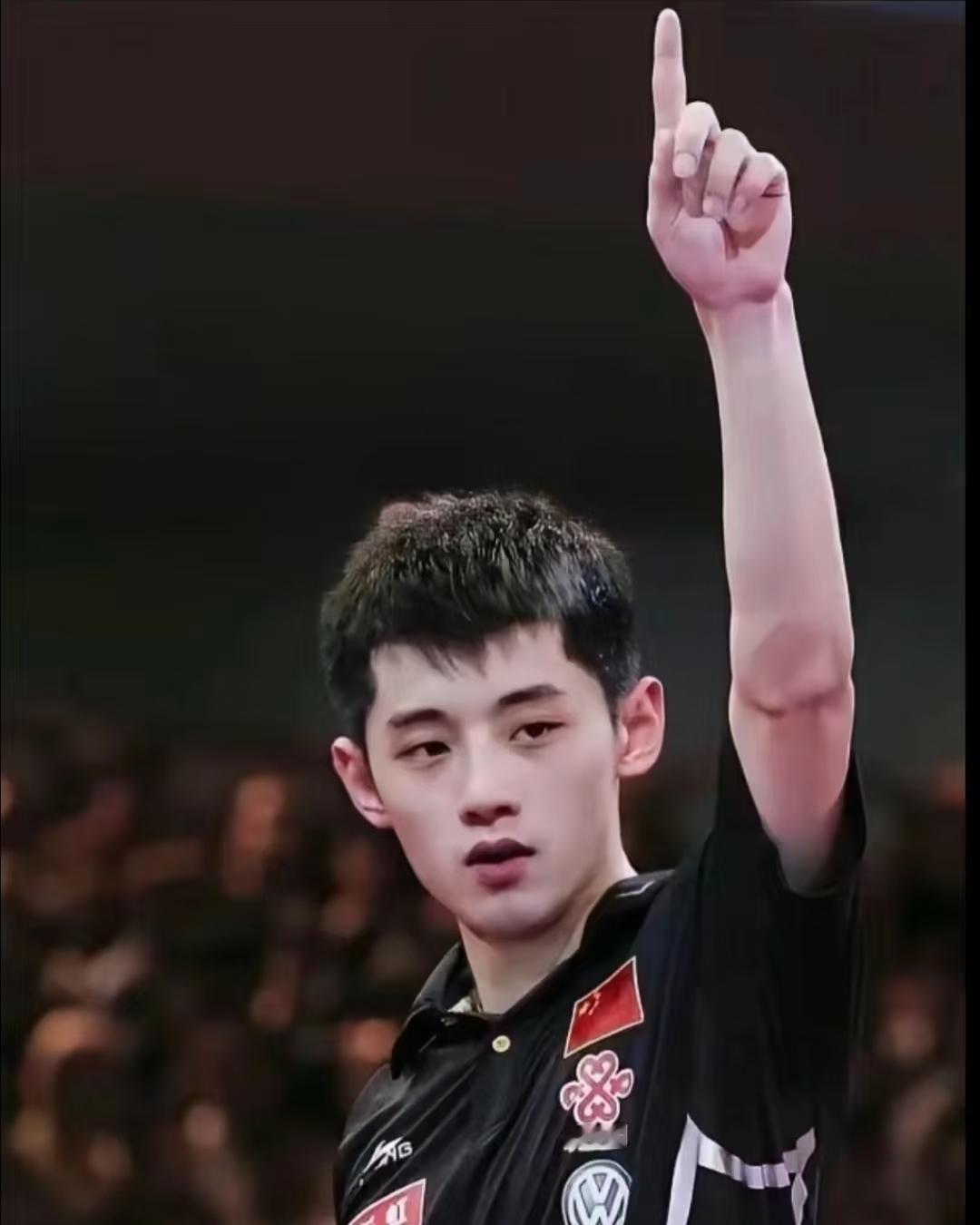 说真的，一开始我以为张继科这事儿，背后撑腰的不是刘国梁就是王励勤。结果我发现，