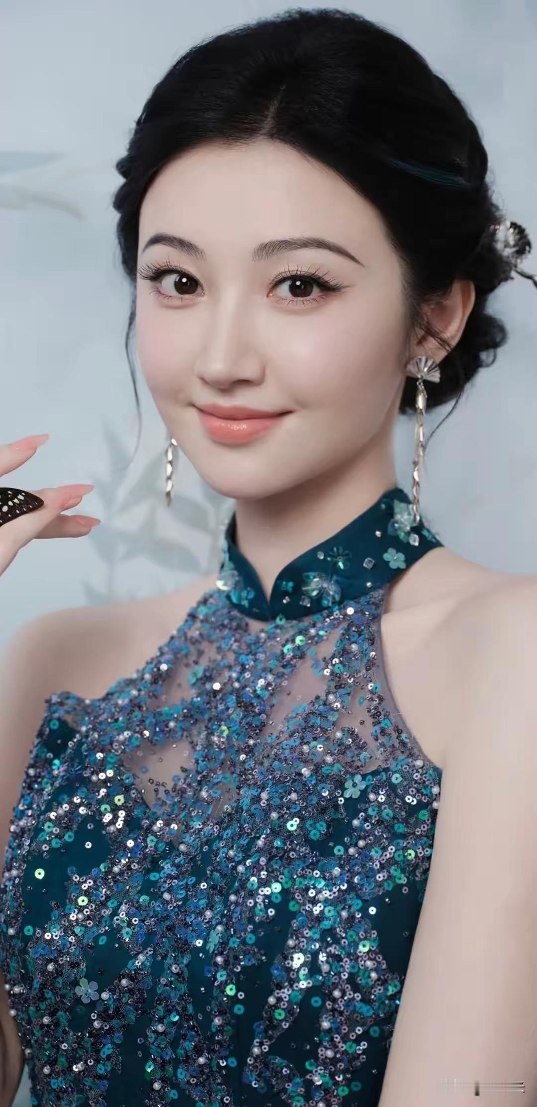 如果景甜的事是真的，​那我就不明白了，一个不打算跟女明星结婚的富豪，为什么要给