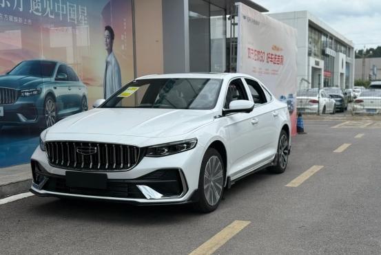 试驾星瑞全新东方曜,动力强到飞起!座椅按摩太享受了!家人们,我刚试驾完吉利星瑞