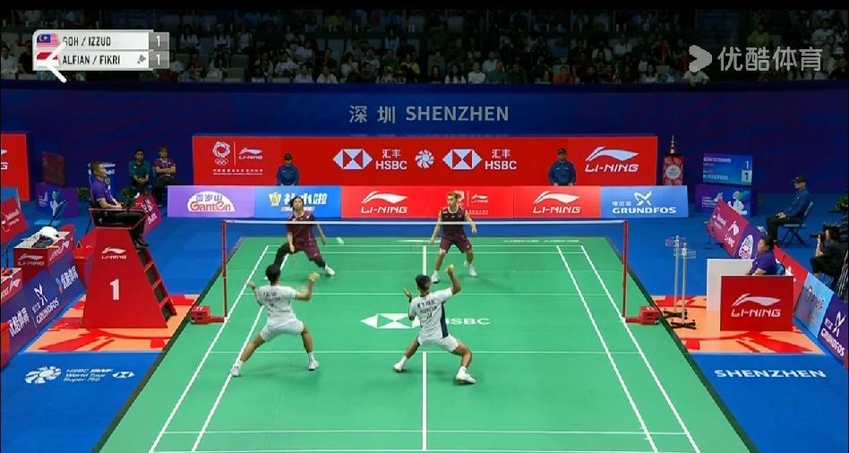 印尼男双晋级四强！2025中国羽毛球大师赛刚刚结束了一场男双1/4决赛。这是