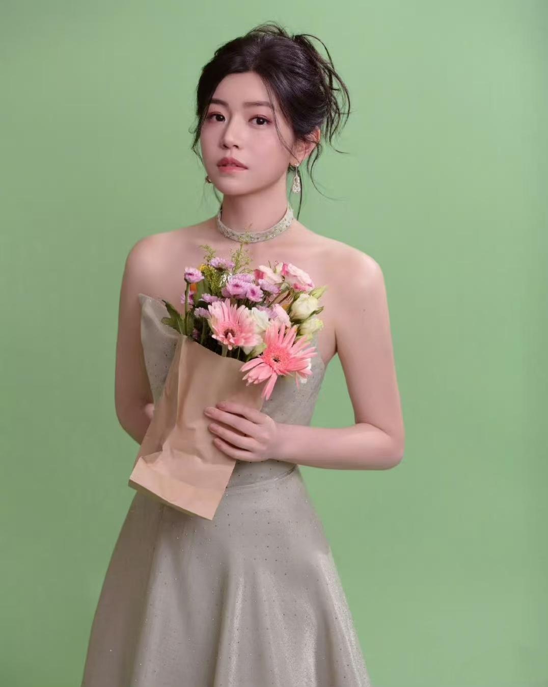 好奇去查了一下陈妍希的出身，不查不知道，一查才发现，原来陈妍希根本不是什