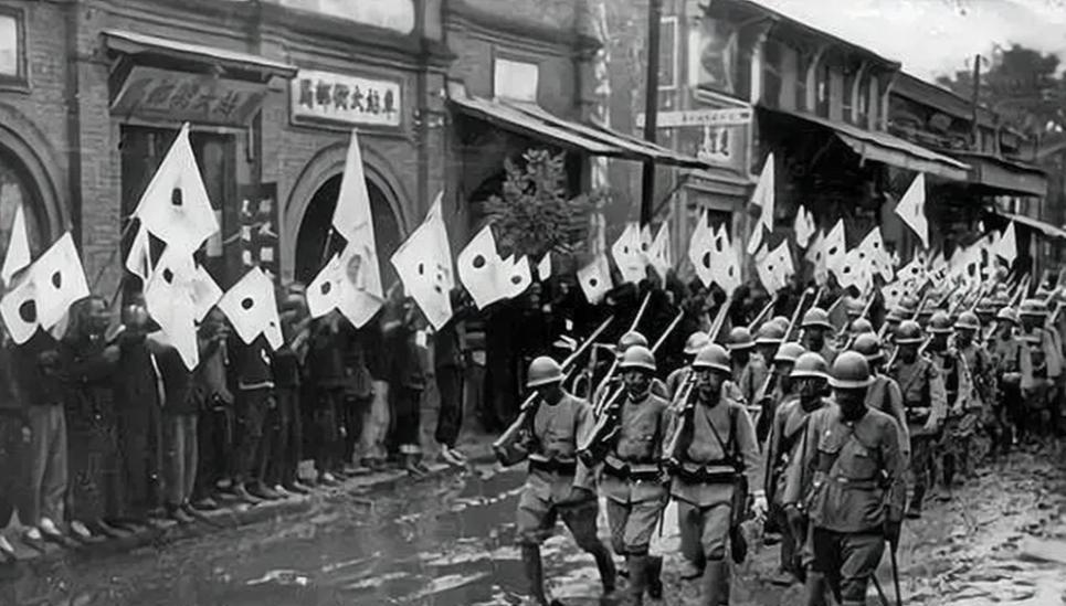 日本这四次侵华，哪一次不是奔着把中国彻底抹去来的？别的列强抢完东西签了条约就走