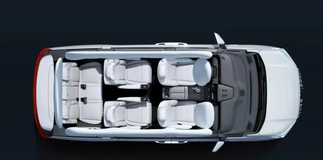 一台车长5米2、带航空座椅、油耗6个出头的MPV，卖不到20万。两年前说这话，没