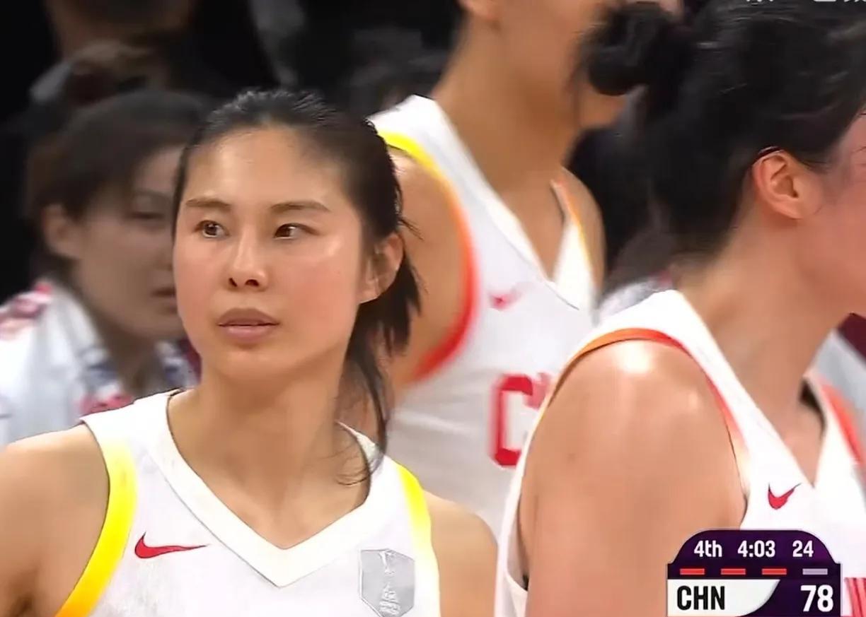 说实话，中国女篮遗憾输日本女篮，不仅仅是因为缺少李梦和李月汝，其实还有一个更重要