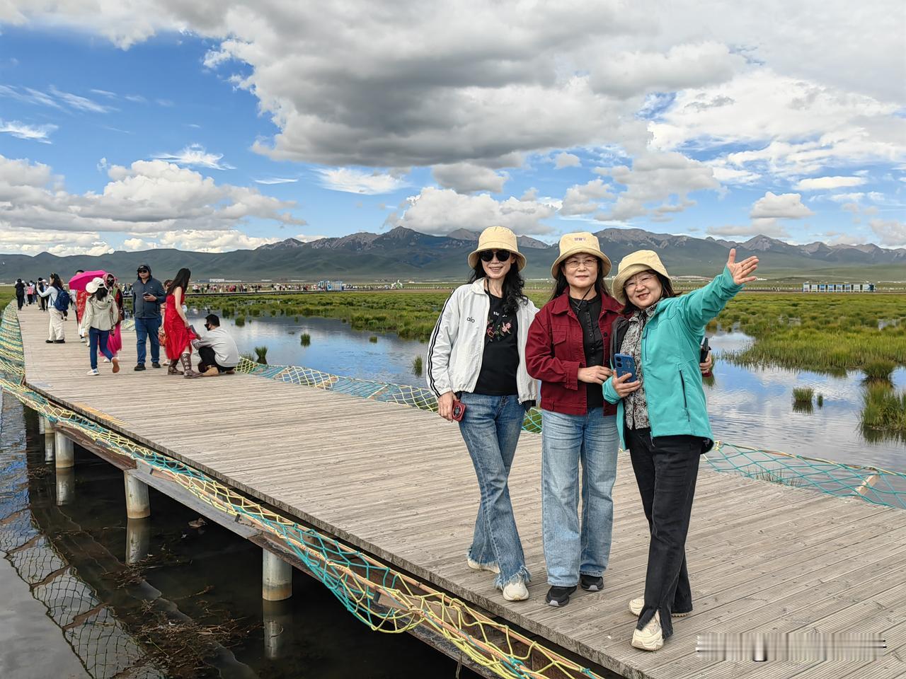 2025这一年，不管自驾、徒步还是跟团，去过无数地方，但要说我看过的最美的